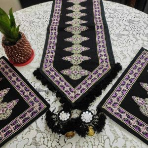 Table runner with 6 placemats